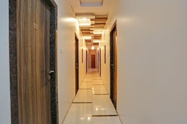 Hotel Amfahh - Andheri West Railway Station Mumbai Dış mekan fotoğraf