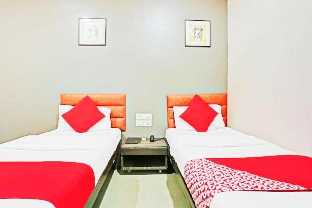 Hotel Amfahh - Andheri West Railway Station Mumbai Dış mekan fotoğraf