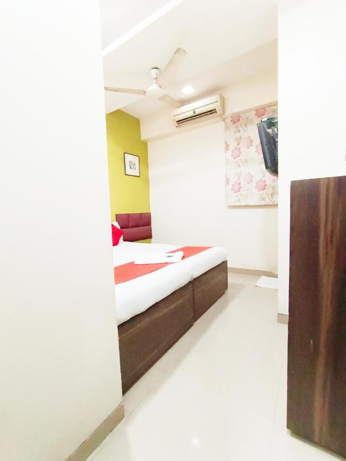 Hotel Amfahh - Andheri West Railway Station Mumbai Dış mekan fotoğraf