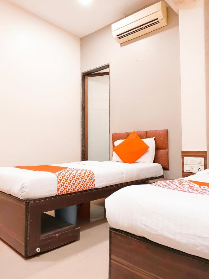 Hotel Amfahh - Andheri West Railway Station Mumbai Dış mekan fotoğraf